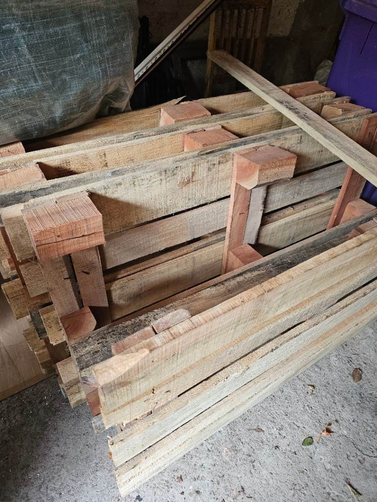 4 pallets standard size
