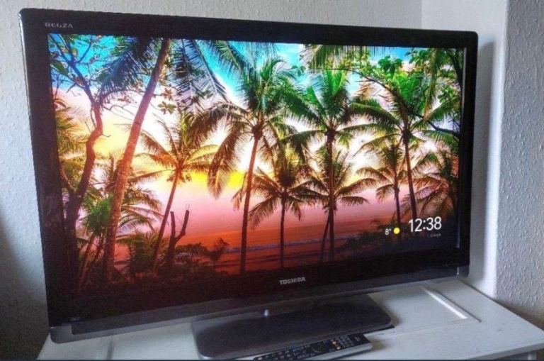 Toshiba 37" LCD TV in fully working condition