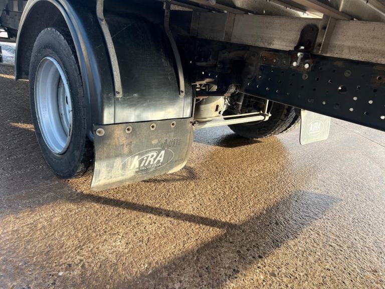 2022 Mitsubishi Canter 70C18 20FT FLAT , ONLY 66,972 MILES 