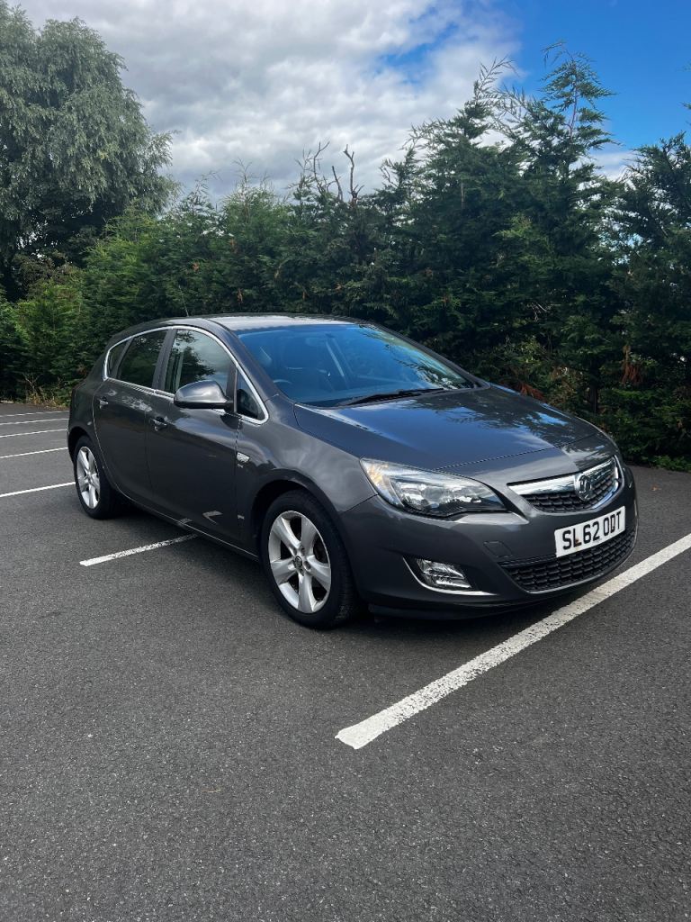 Vauxhall, ASTRA, Hatchback, 2012, Manual, 1598 (cc), 5 doors
