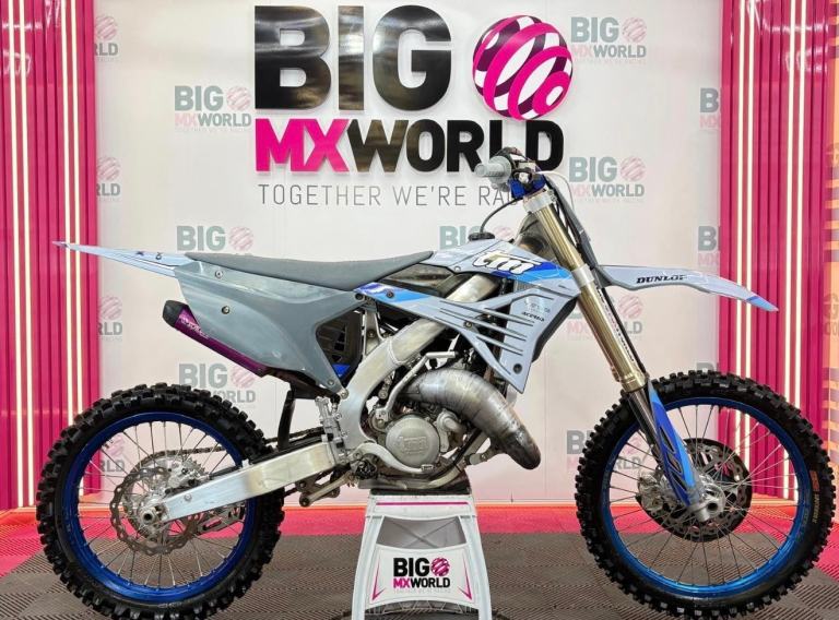 TM 144 2025 - 40 Hours - Purple Scalvini & Carbon EndCap - Stock & Clean