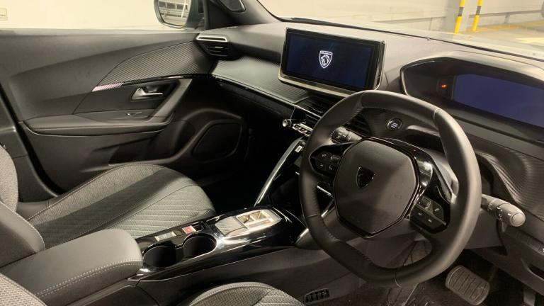 2025 Peugeot 2008 50kWh Allure SUV 5dr Electric Auto (7kW Charger) (136 ps) SUV Electric Automatic