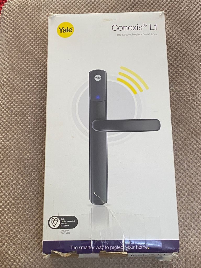 Yale - Conexis L1 - Secure keyless smart lock - Black