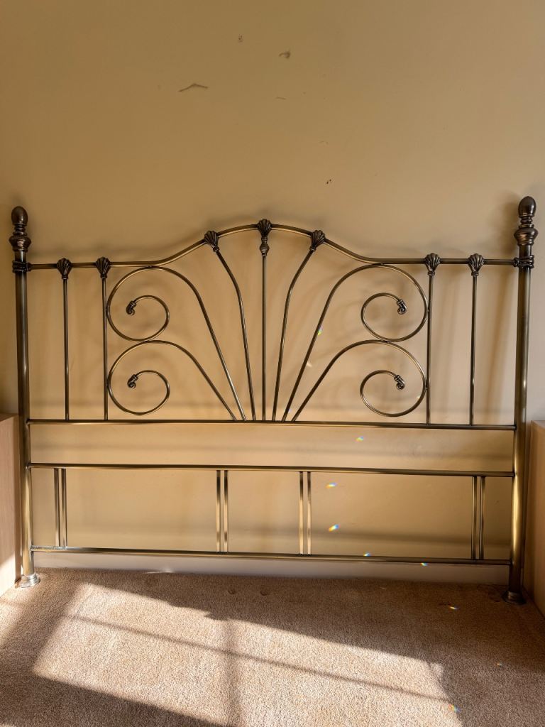 Free Metal Headboard – Super king Bed Size, Good Condition