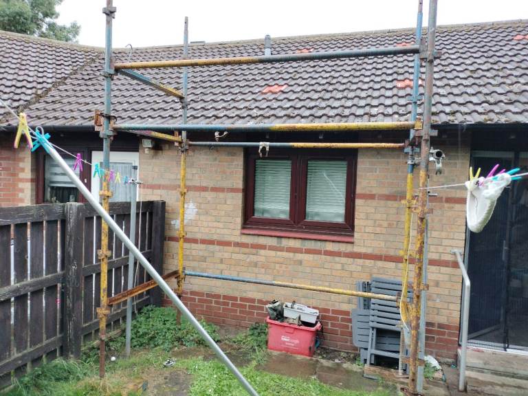 Used Scaffolding Poles and Boards – Good Condition