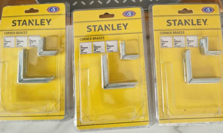 FREE New Stanley Corner Braces - Various Sizes, Pack of 3