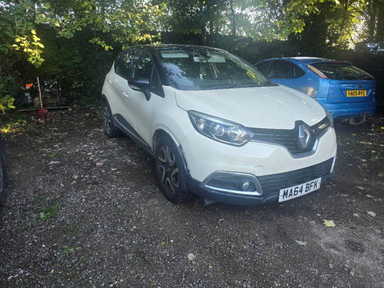 Renault, CAPTUR, Hatchback, 2014, Manual, 898 (cc), 5 doors