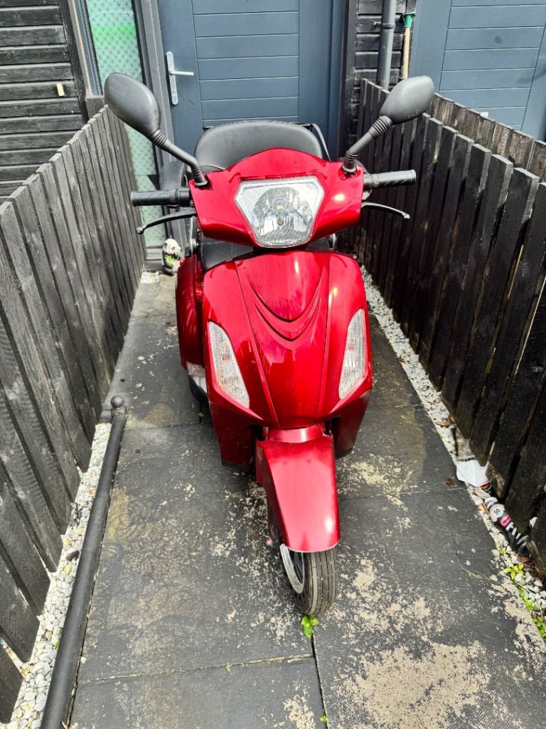 Green Power Red Mobility Scooter – Good Condition
