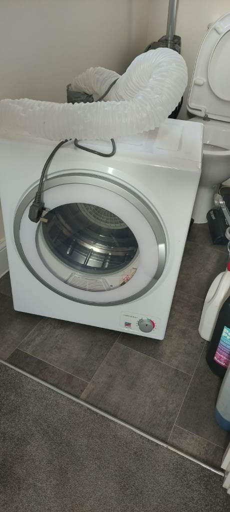 FREE DELIVERY SAME DAY mini tumble dryer nearly new 2.5kg working 