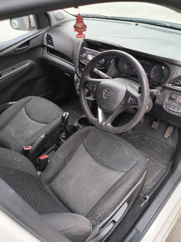Vauxhall, VIVA, Hatchback, 2016, Manual, 999 (cc), 5 doors