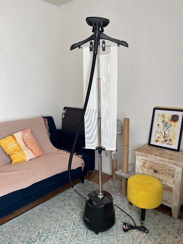 FRIDJA Clothes steamer 