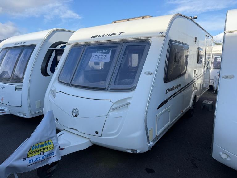 Swift Challenger 530 Side Dinette Full Rear Bathroom