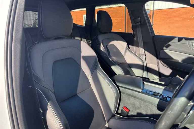 2020 Volvo XC60 2.0 T8 [390] Hybrid R DESIGN Pro 5dr AWD G tronic ESTATE PETROL/ELECTRIC Automatic