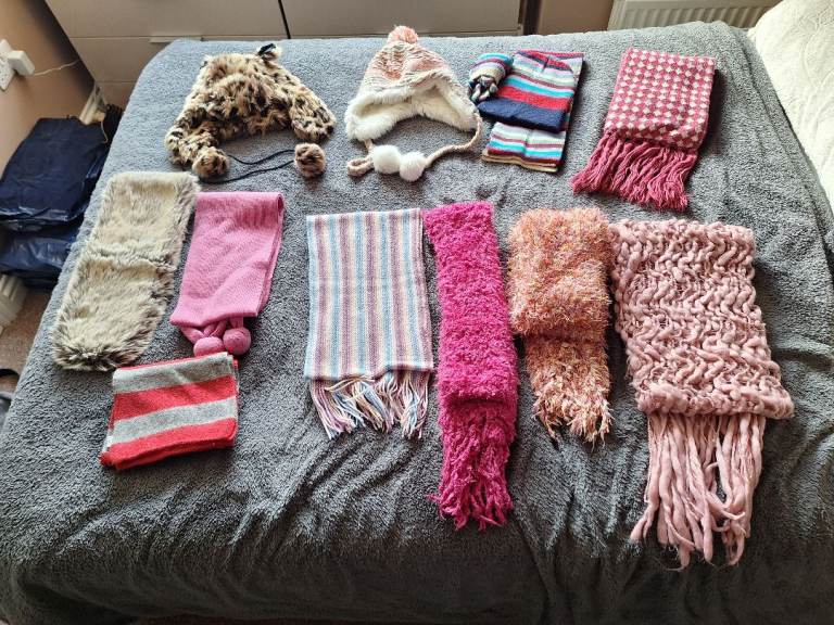Bundle of 10 Ladies Scarves and Hats – Good Condition
