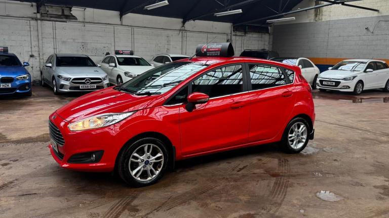 2014 Ford Fiesta 1.25 Zetec Euro 5 5dr Hatchback Petrol Manual