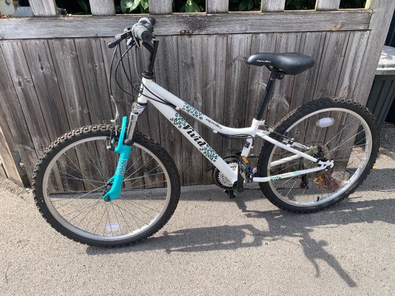 Vivid Kids Mountain Bike – White with Turquoise, Good Condition