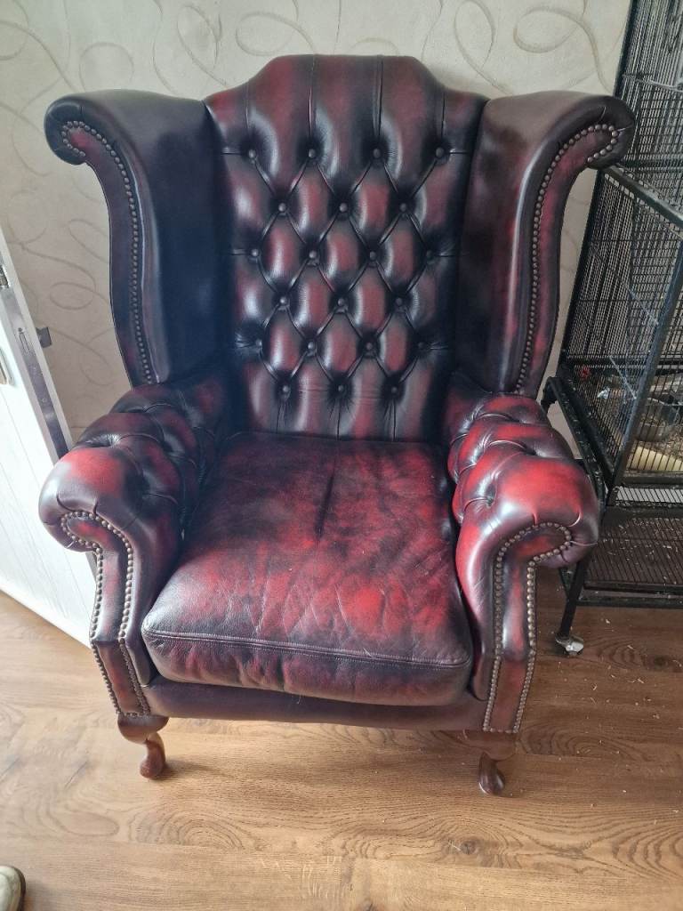 Queen anne chesterfield leather wing chair 