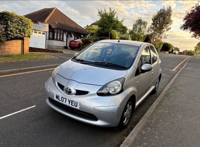 TOYOTA AYGO, 1.0 PETROL, MOT-NOVEMBER 2026, £20 TAX PER YEAR, CHEAP TO RUN