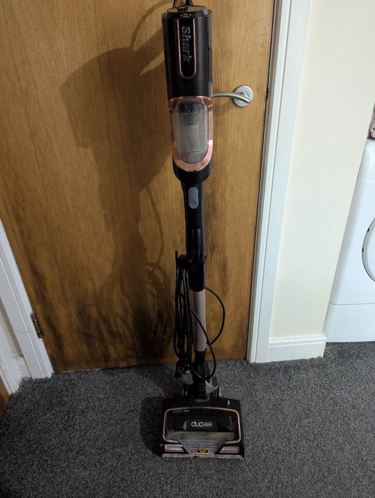 Shark hoover (pet) 