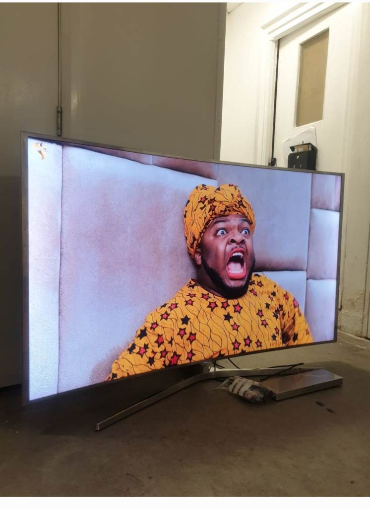 65"Samsung curve 4k Smart uhd hdr wifi led TV – Large Screen, Good Condition
