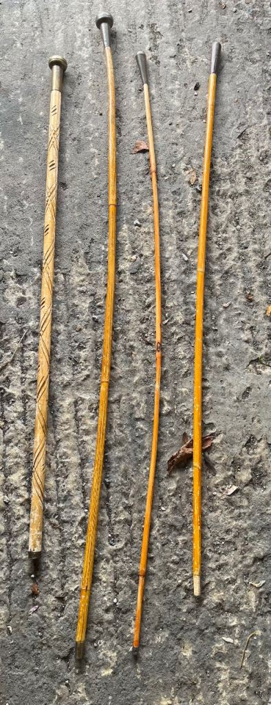 Set of four vintage walking can / sticks 