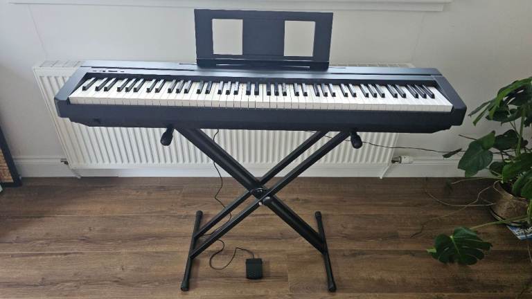 Yamaha P45 b 88-Key Keyboard