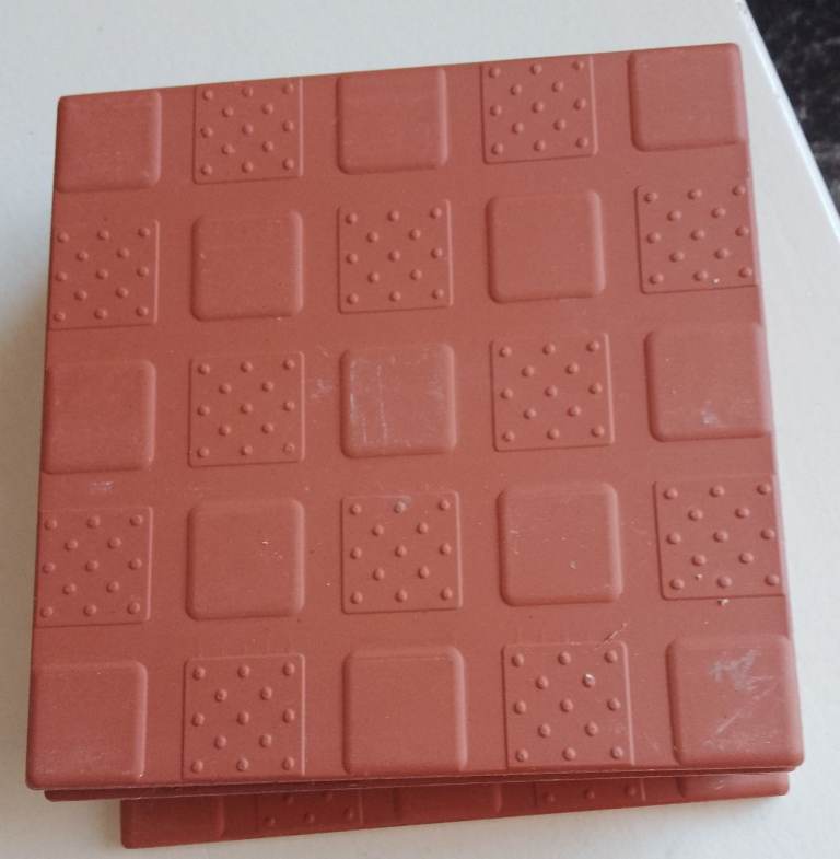 FREE 6 Reddish/Brown Tiles
