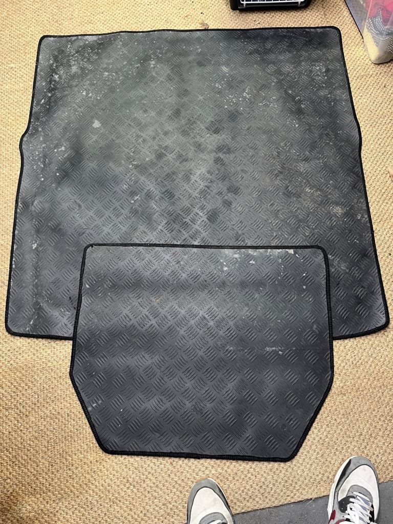 Volvo XC90 boot protector 