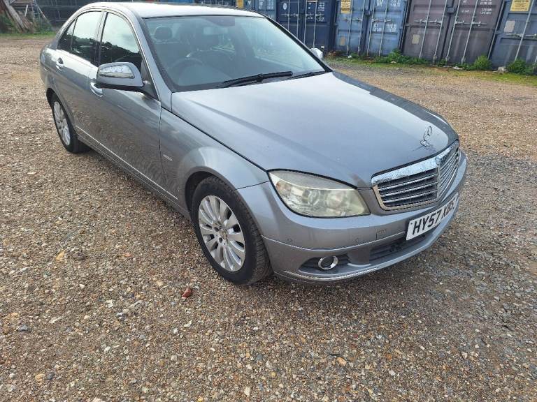 2007 Mercedes-Benz, C220 cdi. 1 Owner. Read description 