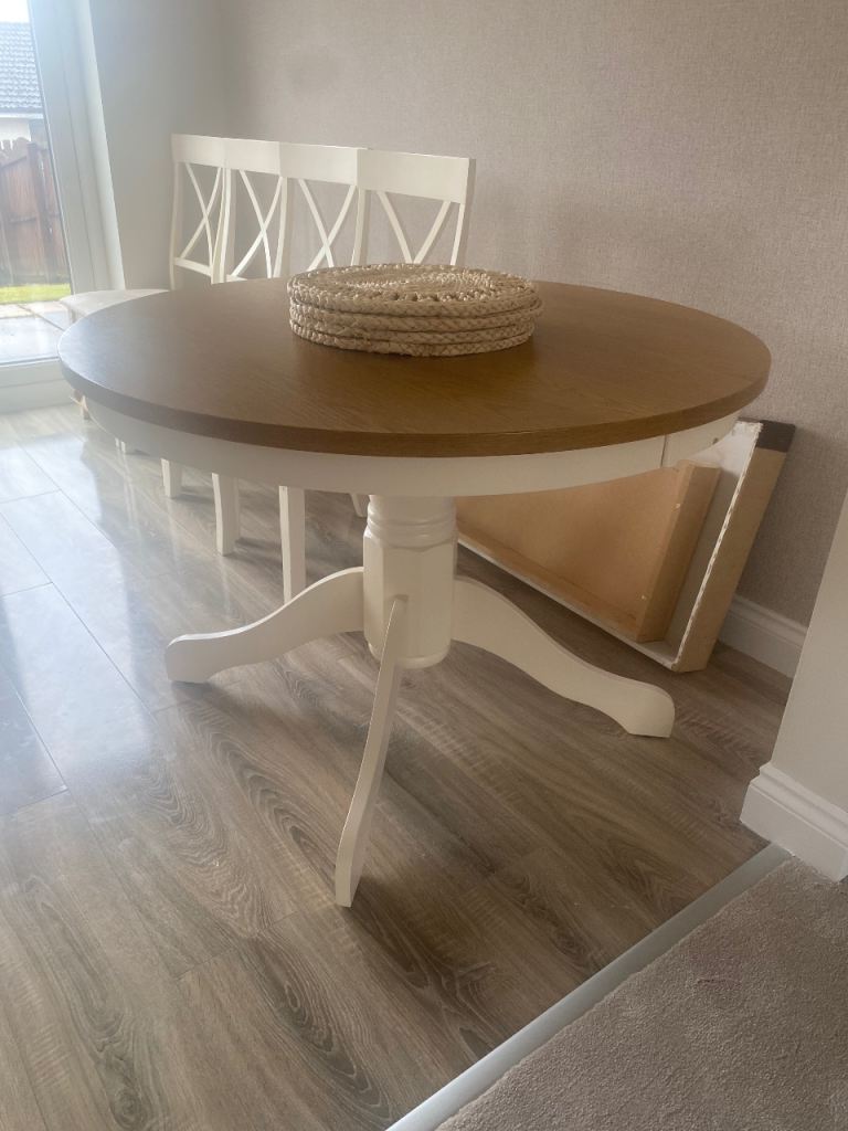 Round Dining Set