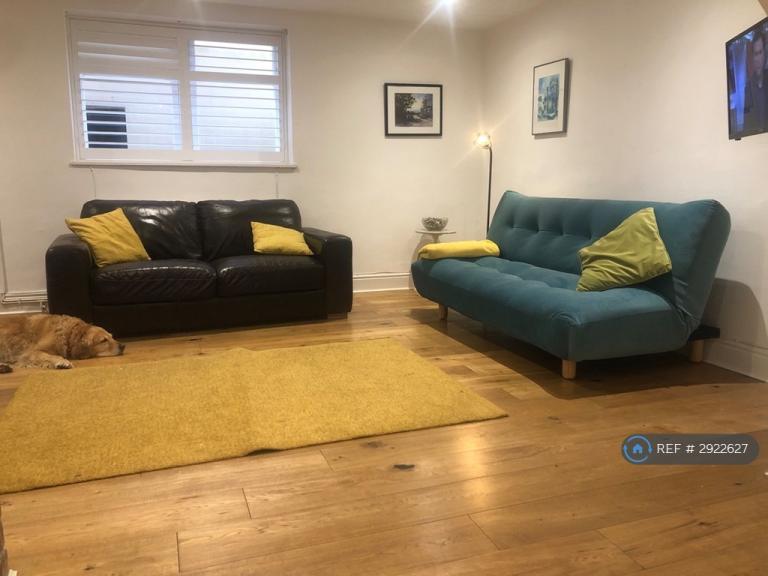 2 bedroom flat in Lower Market Street, Hove, BN3 (2 bed) (#2922627)