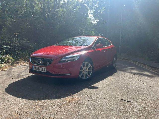 Volvo, V40, Hatchback, 2016, Manual, 1969 (cc), 5 doors