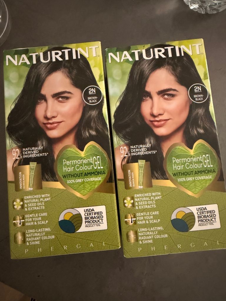 Naturtint permanent hair color