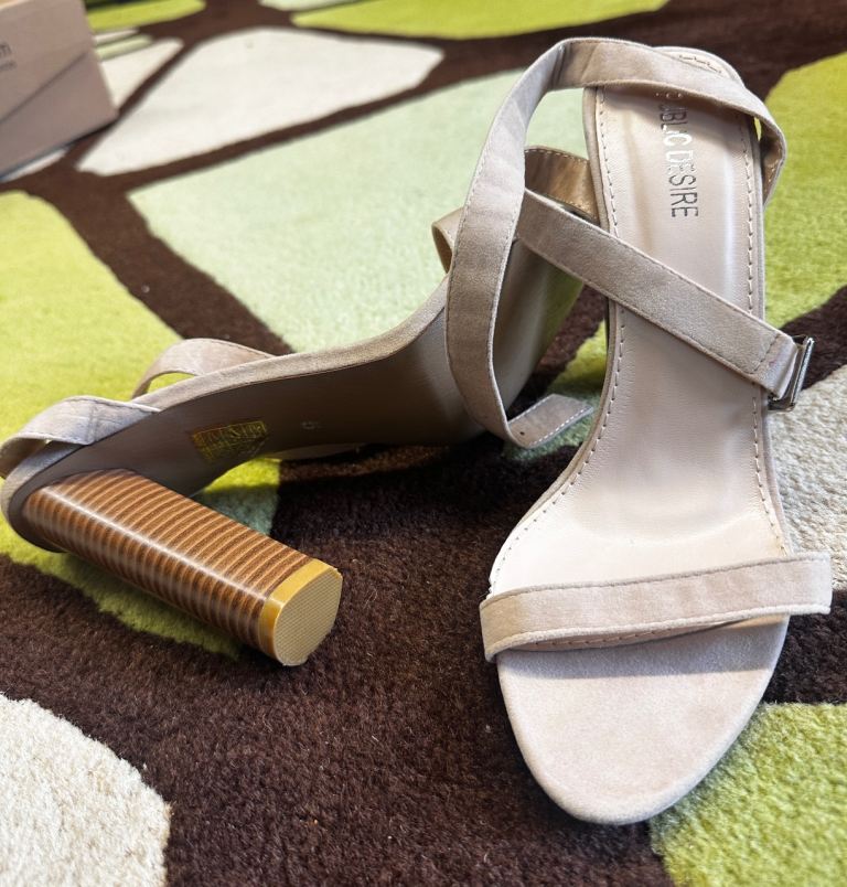 Beige heels