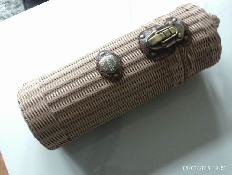 Woven handmade by Monarch. Wine Bottle Holder with Latch – Very good Condition