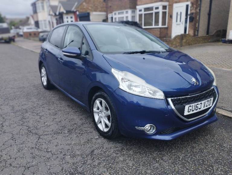 Peugeot, 208, Hatchback, 2013, Manual, 1199 (cc), 5 doors