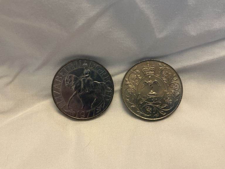 The Royal Mint Vintage Queen Elizabeth II Silver Jubilee Coin 1977