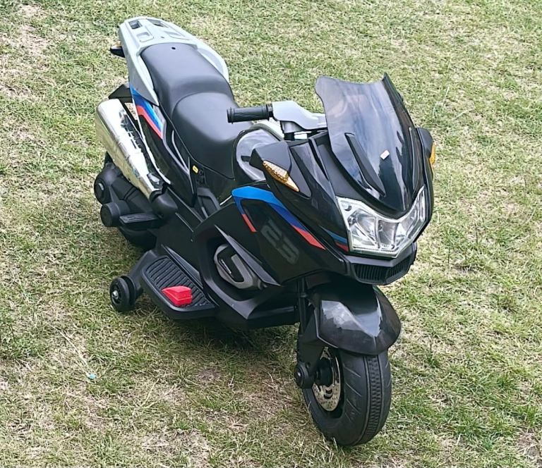 Kids' Electric Ride-On Motorbike with Stabilisers