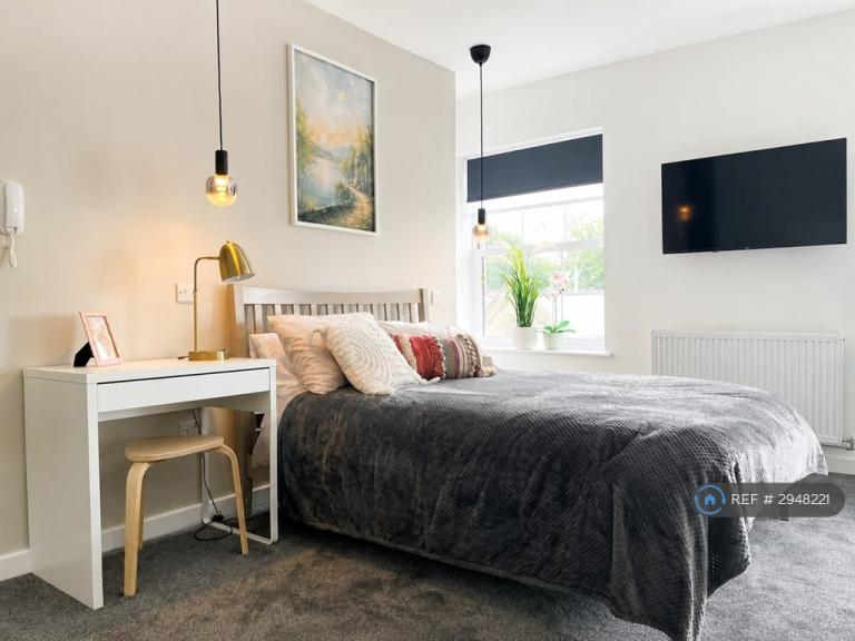 1 bedroom in Back Mount St, Chorley, PR7 (#2948221)