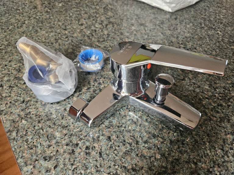 New Chrome Bathroom Basin Mixer Tap
