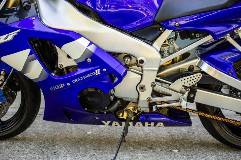 Yamaha YZF-R1 ORIGINAL ! LOW MILES ! COLLECTOR
