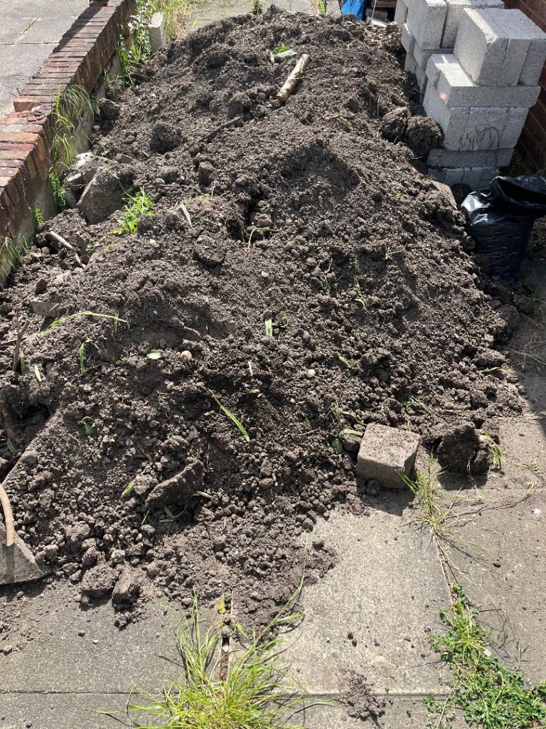 Free soil / dirt