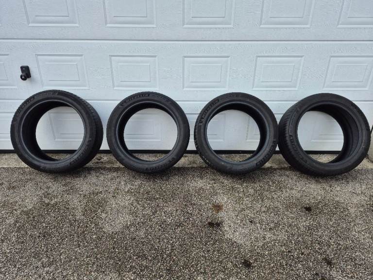 Michelin Pilot Sport EV Tyres 255 / 45 / R20 X4