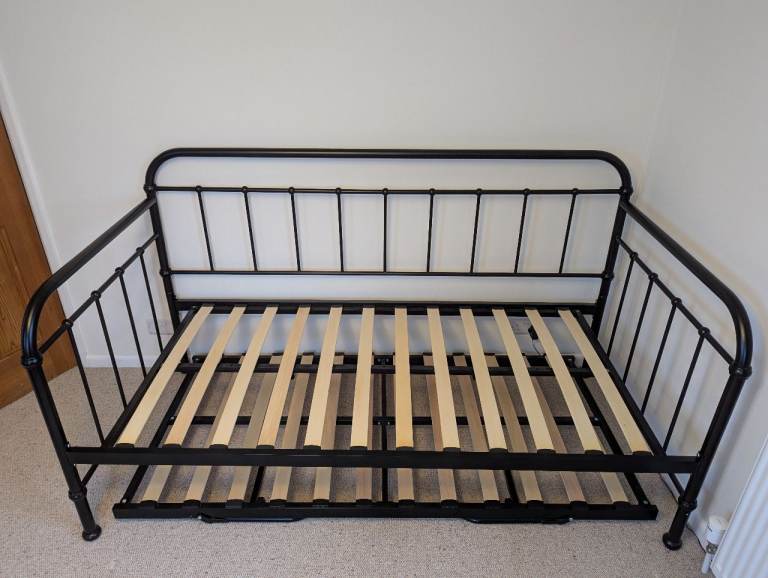 Harlow Black Metal Day Bed / Sofa with Trundle | Single | Super King