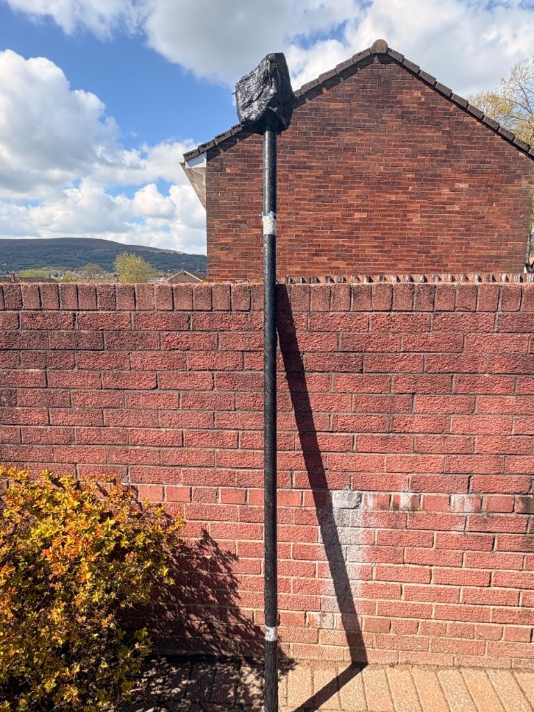 1 x 2.4 Meter Cross Peg Galvanised Heavy Duty Washing Line Poles (8 Foot)