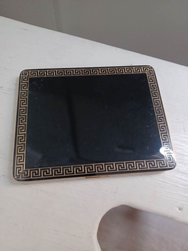 Vintage Makeup Compact