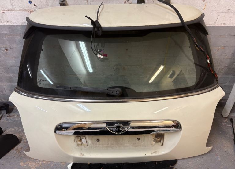 F56 Mini Cooper pepper white 850 parts 