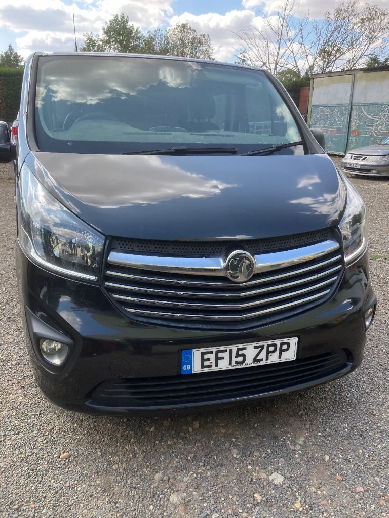 Vauxhall Vivaro Sportive. Crewvan spares or repair 