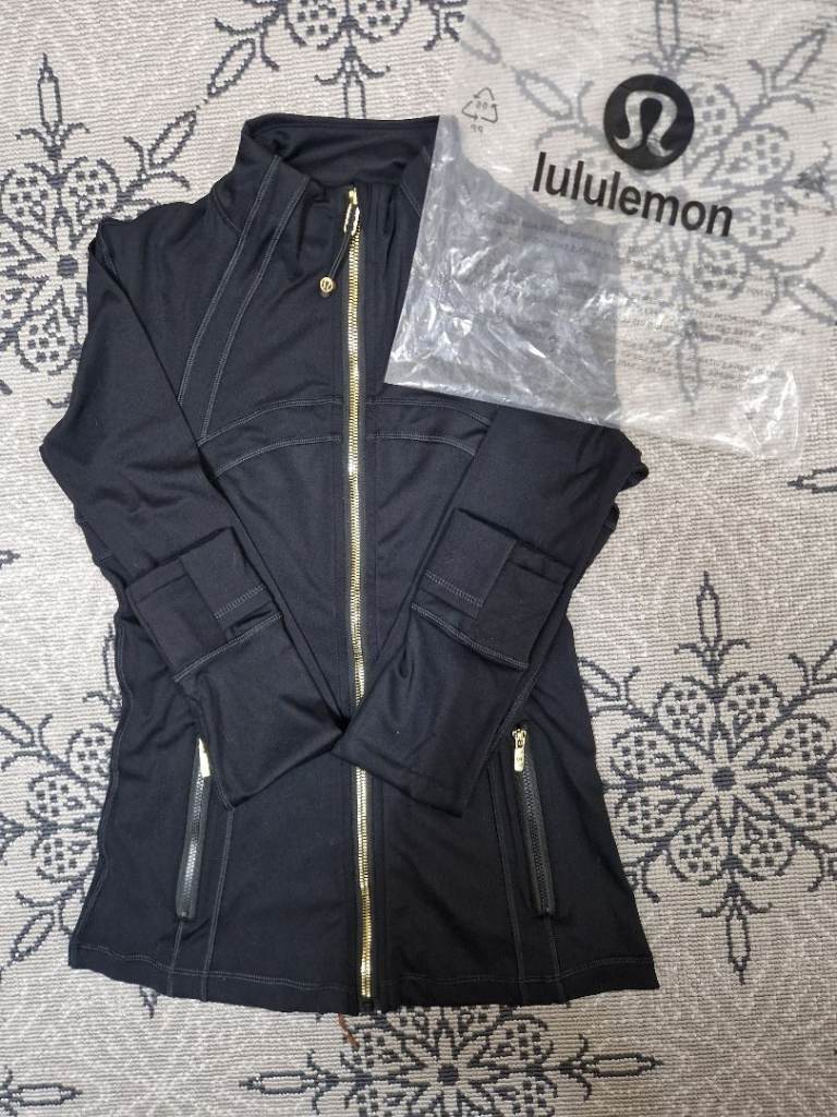 Lululemon define jacket (black with gold zip)