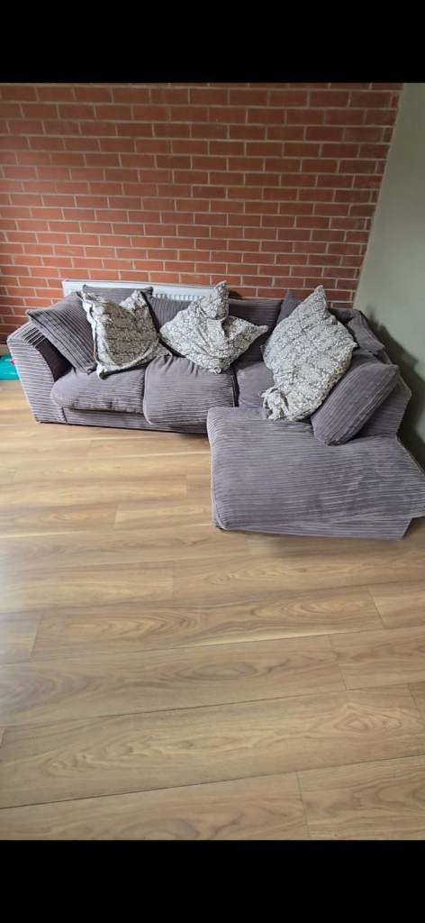 Free! Comfy Grey Fabric Corner Sofa – Good Condition